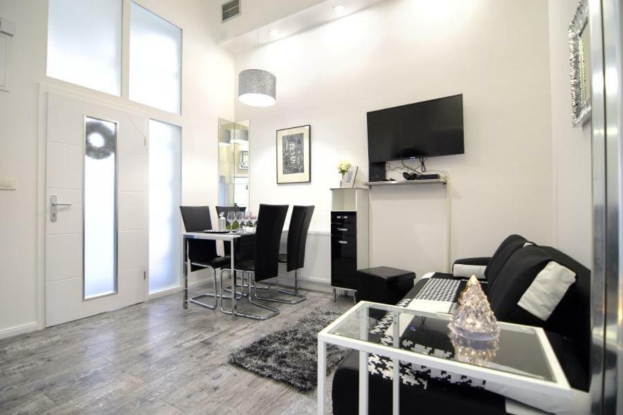 Lea Apartment - Free Parking In Front For 2 Cars Zagreb Eksteriør bilde